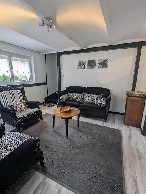 La Villa Voie Verte Riorges 0*,